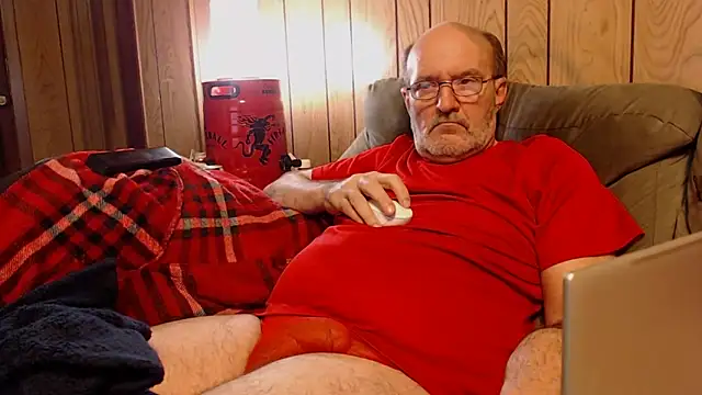 Snapshot of snickers1 chatting on 11.23.25 snickers1 online show from 11.23.25