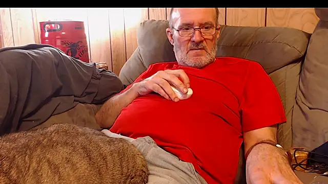 Snapshot of snickers1 chatting on 02.17.26 snickers1 online show from 02.17.26