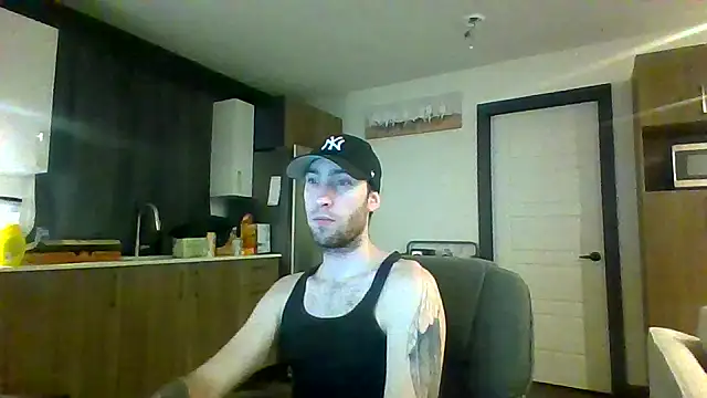 Snapshot of jijicool1 chatting on 12.18.25 jijicool1 online show from 12.18.25