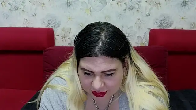 Snapshot of BigHornyBoobs chatting on 01.20.25 BigHornyBoobs online show from 01.20.25