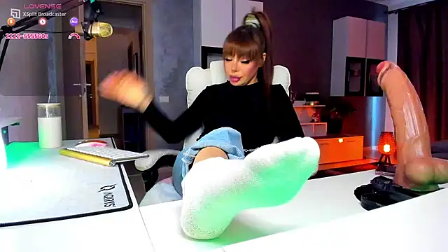 Miss kay1111 online show from 04.25.26