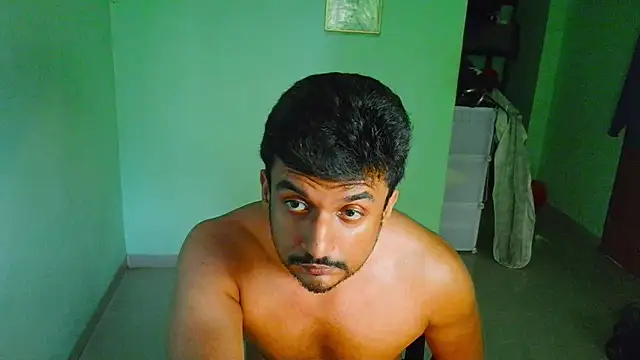 Snapshot of daringcutie chatting on 04.24.26 daringcutie online show from 04.24.26