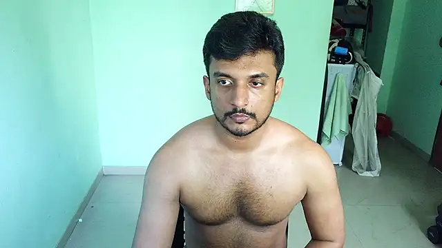 Snapshot of daringcutie chatting on 05.12.26 daringcutie online show from 05.12.26