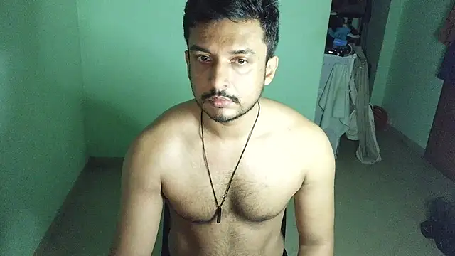 Snapshot of daringcutie chatting on 05.21.26 daringcutie online show from 05.21.26
