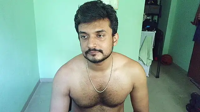 Snapshot of daringcutie chatting on 06.18.26 daringcutie online show from 06.18.26