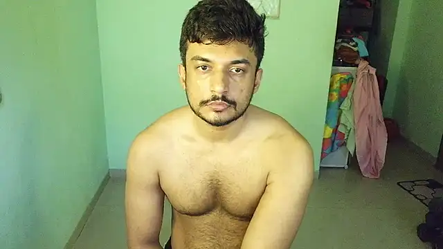 Snapshot of daringcutie chatting on 07.14.26 daringcutie online show from 07.14.26