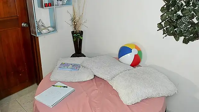 DestinyHills online show from 04.08.26