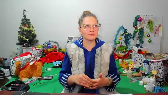 Snapshot of IamYourNarcotic chatting on 12.30.24 IamYourNarcotic online show from 12.30.24