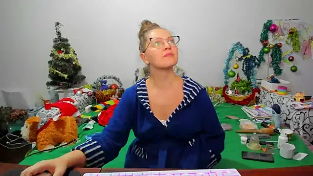 Snapshot of IamYourNarcotic chatting on 01.18.25 IamYourNarcotic online show from 01.18.25
