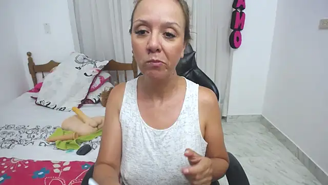 yeslluisa online show from 03.02.25