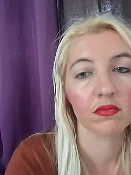 Mllesha74000 online show from 10.31.25