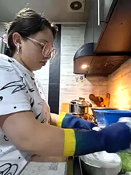 linda-schmidt online show from 12.06.24