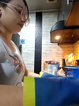 linda-schmidt online show from 10.05.25