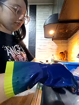 linda-schmidt online show from 10.16.25