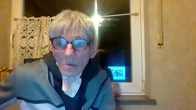 Snapshot of InMeinenMund chatting on 12.06.24 InMeinenMund online show from 12.06.24