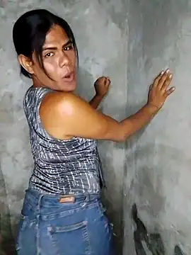 Snapshot of Danypasion chatting on 02.08.25 Danypasion online show from 02.08.25