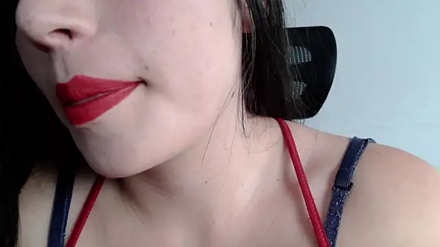 Snapshot of Honey_Aynur20 chatting on 12.02.24 Honey Aynur20 online show from 12.02.24