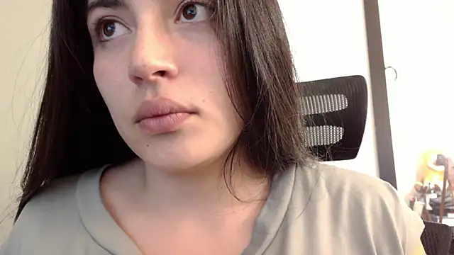 Snapshot of Honey_Aynur20 chatting on 12.05.24 Honey Aynur20 online show from 12.05.24