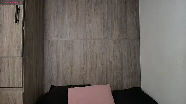 Swetisabella01 online show from 03.21.26