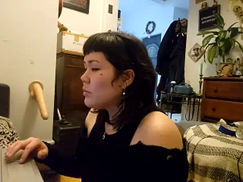 Snapshot of missemi chatting on 02.18.26 missemi online show from 02.18.26