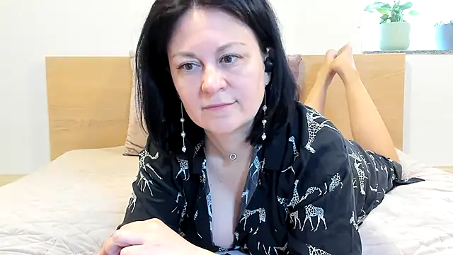 BritttanyBrix online show from 04.26.26
