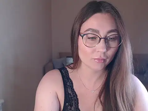 Snapshot of marishaarimova chatting on 06.29.26 marishaarimova online show from 06.29.26