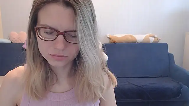 night is dark online show from 04.11.26