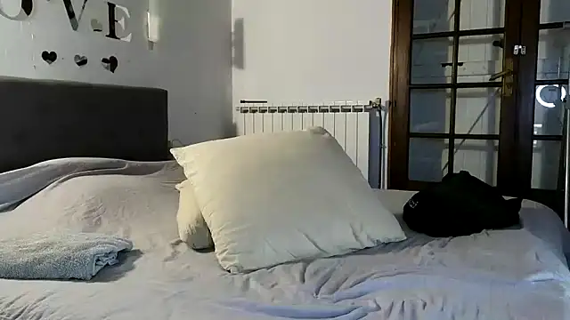 MissLilooo online show from 11.20.25