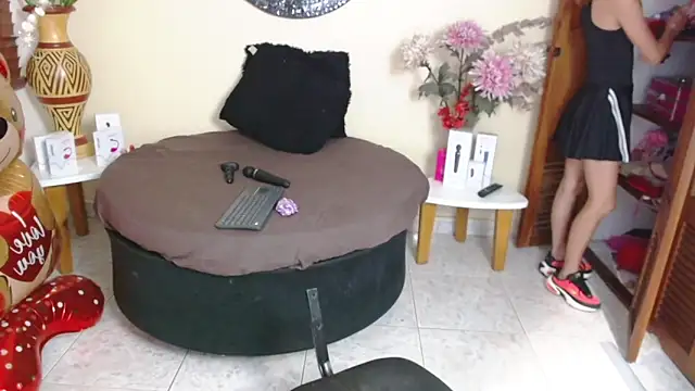 NicoleSantana online show from 05.27.26