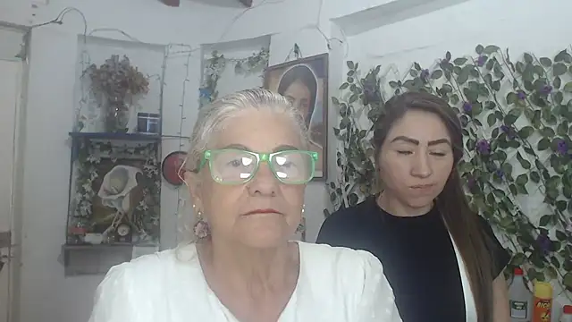 FunnyGrandma online show from 04.03.26