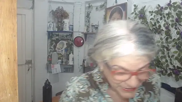 FunnyGrandma online show from 05.17.26
