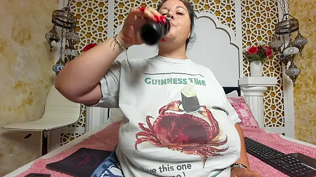 AleshaArabian online show from 09.12.25