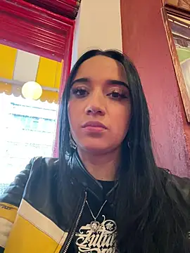 EmmyEvans1 online show from 02.17.25