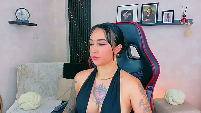 EmmyEvans1 online show from 05.20.26