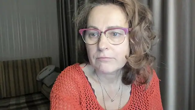 lauraoven online show from 01.09.25