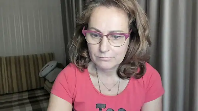 lauraoven online show from 01.11.25