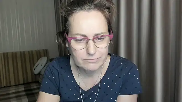 lauraoven online show from 01.15.25