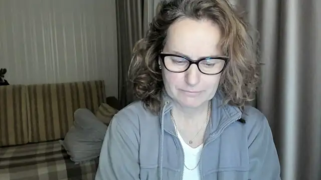 lauraoven online show from 02.05.25