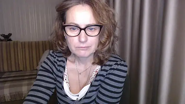 lauraoven online show from 02.12.25