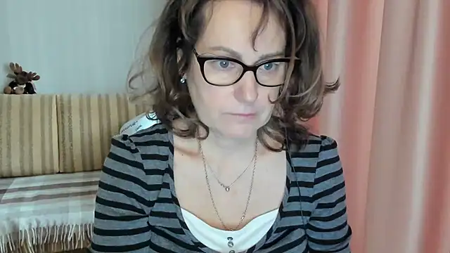 lauraoven online show from 02.21.25