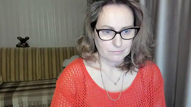 lauraoven online show from 03.02.25