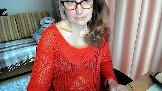 lauraoven online show from 03.05.26