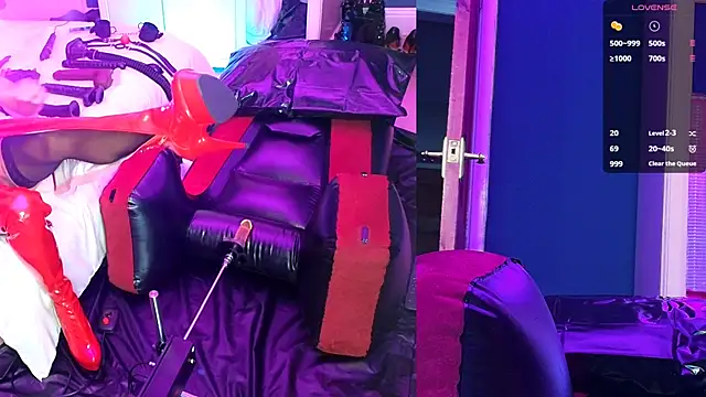 Kinky JXD online show from 10.13.25