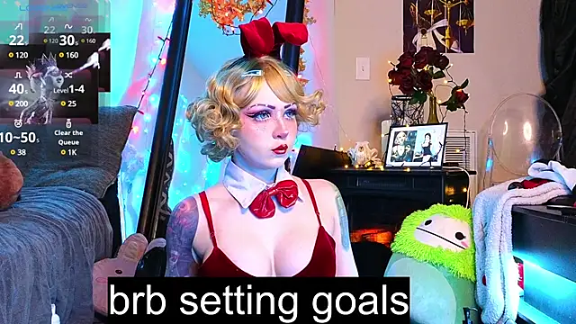 Snapshot of Ivey_and_James chatting on 12.18.24 Ivey and James online show from 12.18.24