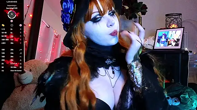 Snapshot of Ivey_and_James chatting on 02.06.25 Ivey and James online show from 02.06.25