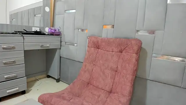 Snapshot of cuteboybigcock- chatting on 02.10.25 cuteboybigcock- online show from 02.10.25