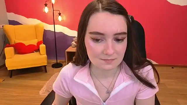 Snapshot of CloudGrace chatting on 02.13.26 CloudGrace online show from 02.13.26