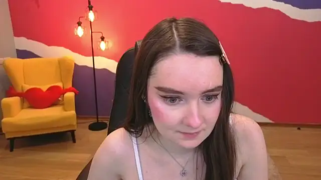 Snapshot of CloudGrace chatting on 02.19.26 CloudGrace online show from 02.19.26