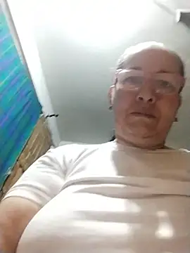 Snapshot of LaGochis07 chatting on 07.29.26 LaGochis07 online show from 07.29.26