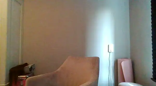 Snapshot of avajade chatting on 01.08.25 avajade online show from 01.08.25